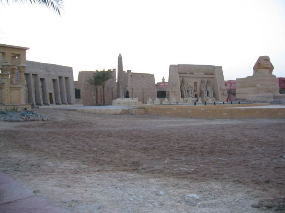 Nachbau am Hotel Pickalbatros Alf Leila Wa Leila Resort - Neverland Hurghada