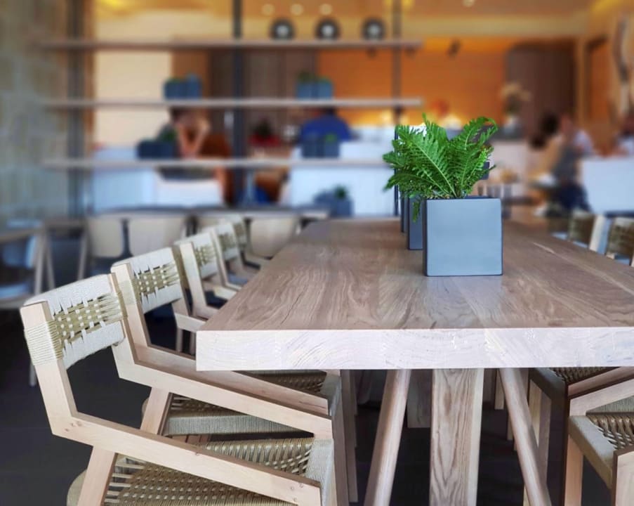 Gastro Ikones Seafront Luxury Suites