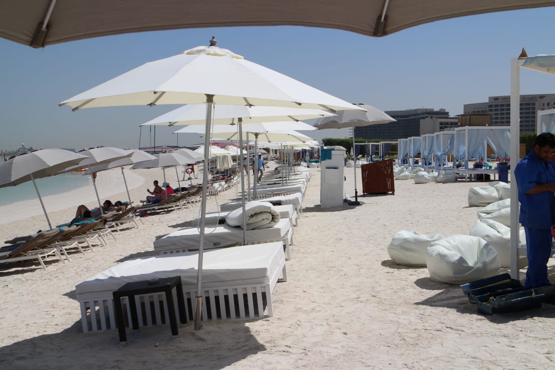 Strand, sehr gepflegt, auch die Toiletten W Abu Dhabi - Yas Island