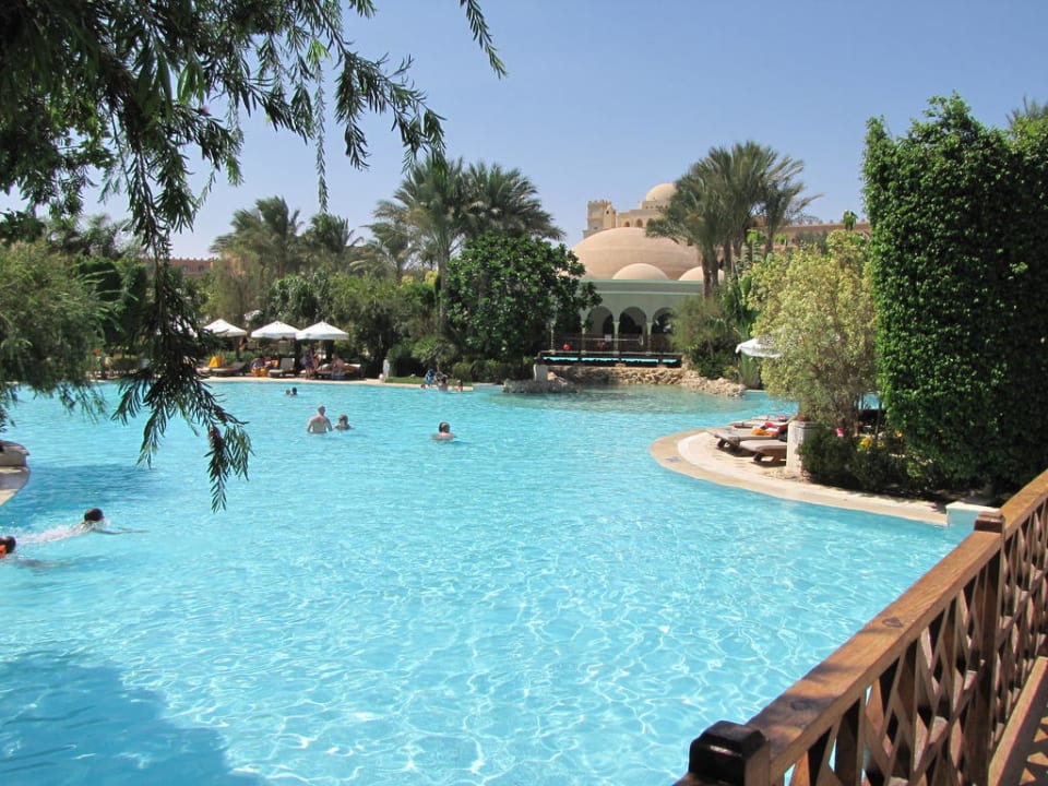 Ein Teil der Poolanlage Makadi Palace
