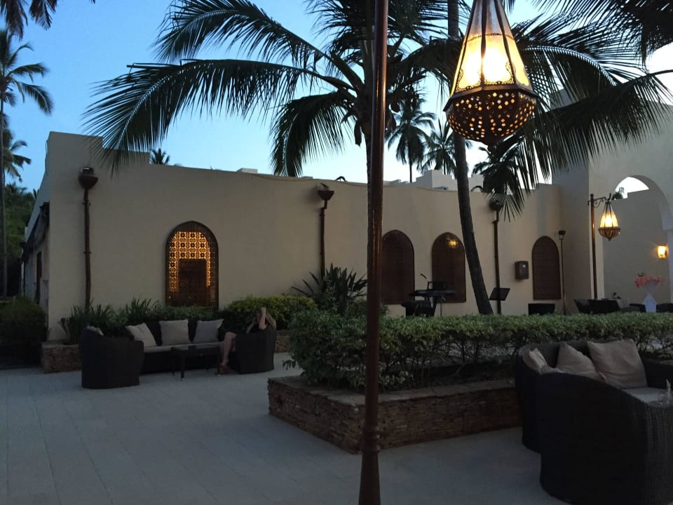 Am Pool TUI Blue Bahari Zanzibar