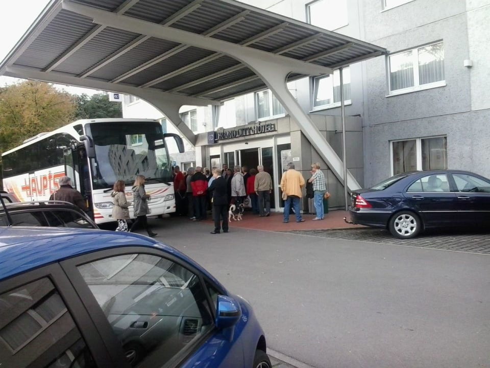 Der Haupteingang Good Morning + Berlin City East