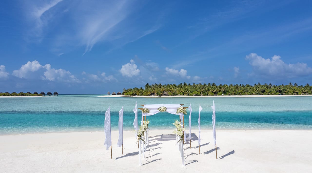 Strand Naladhu Private Island Maldives