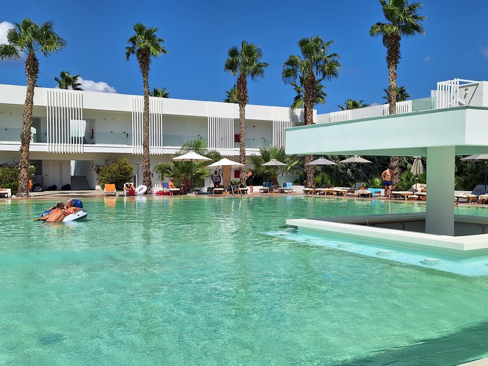 Pool White Dreams Resort & Anex