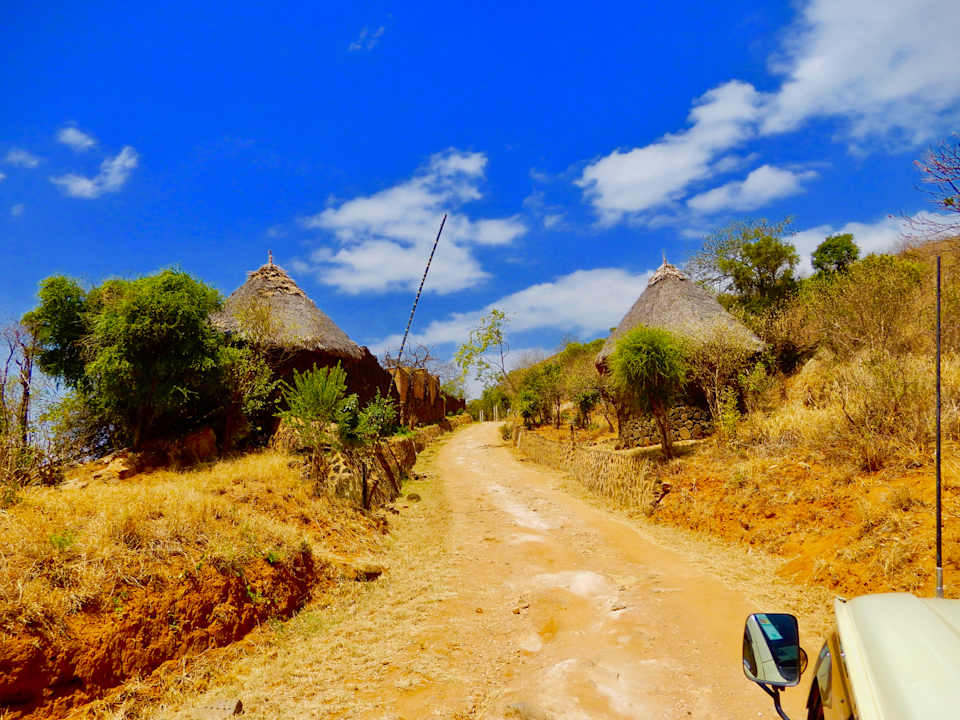 Außenansicht Rhino Valley Lodge