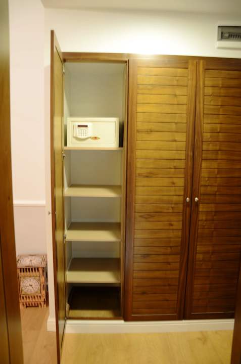 Safebox Konak Suites