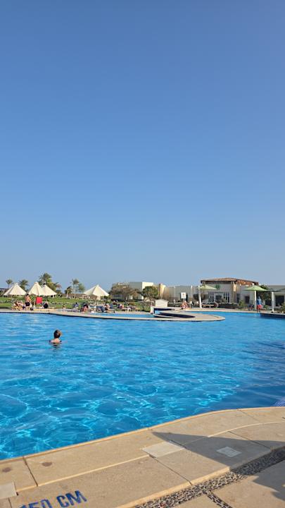 Pool Mövenpick Waterpark Resort & Spa Soma Bay