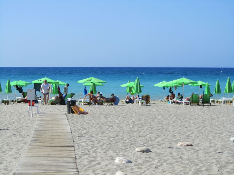 Steg zu den Liegen Golden Beach Rethymnon