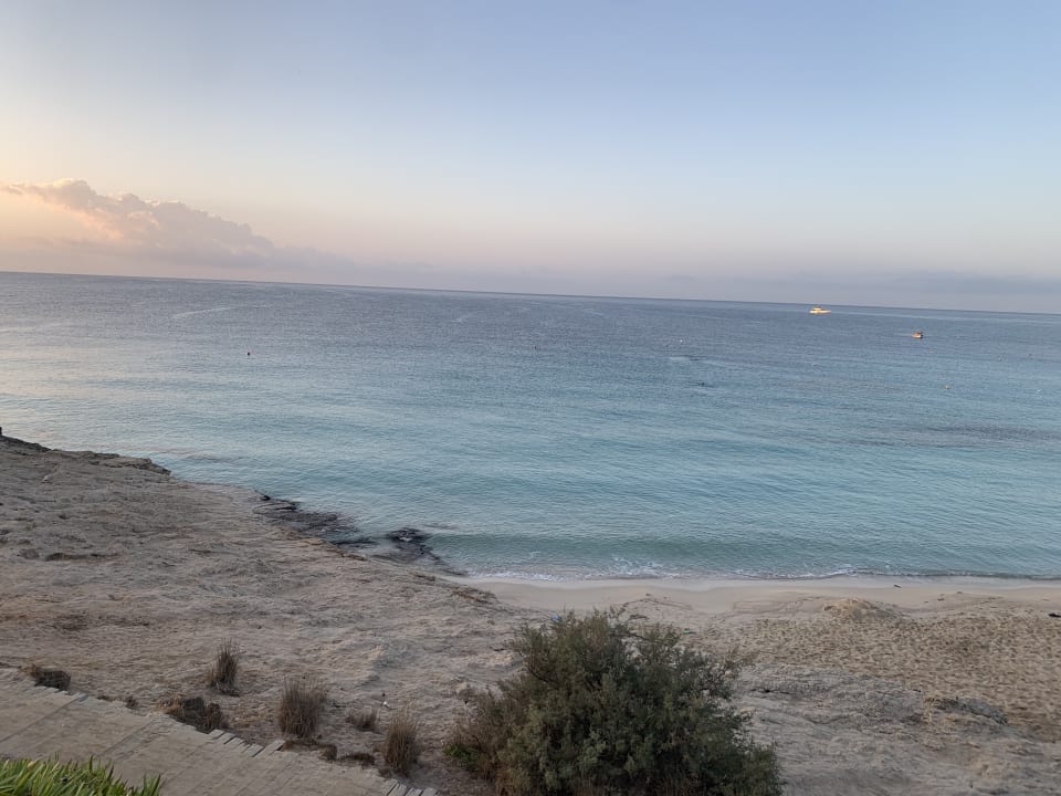 Strand Hotel Grecian Sands