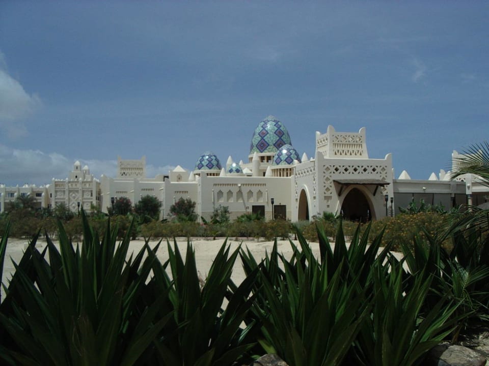 Aussen Hotel Riu Karamboa