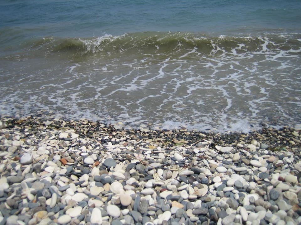 Der 200m Entfernte Stein Strand Hotel Crown Resort Henipa