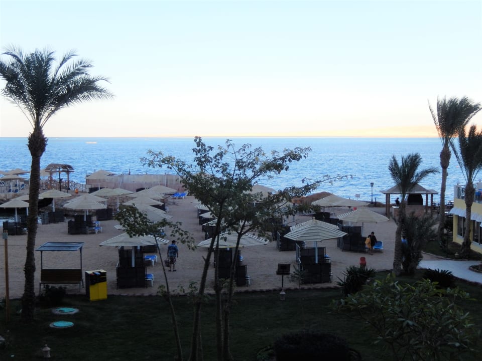 Morgens um 8 Uhr Blick vom Balkon SUNRISE Holidays Resort (Adults Only)