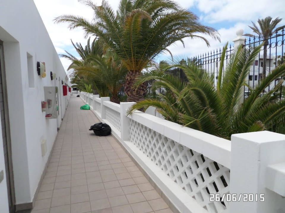 Zugang zu den Zimmern 1. Etage Hotel Las Costas