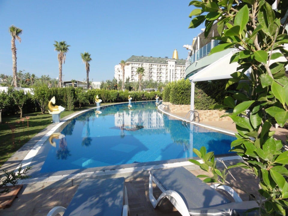 Pool von den Suiten Hotel Delphin Imperial