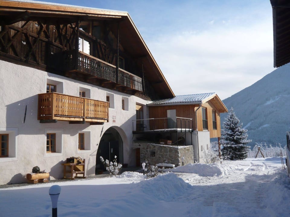 Winterbild vom Hof Huberhof Natz-Schabs