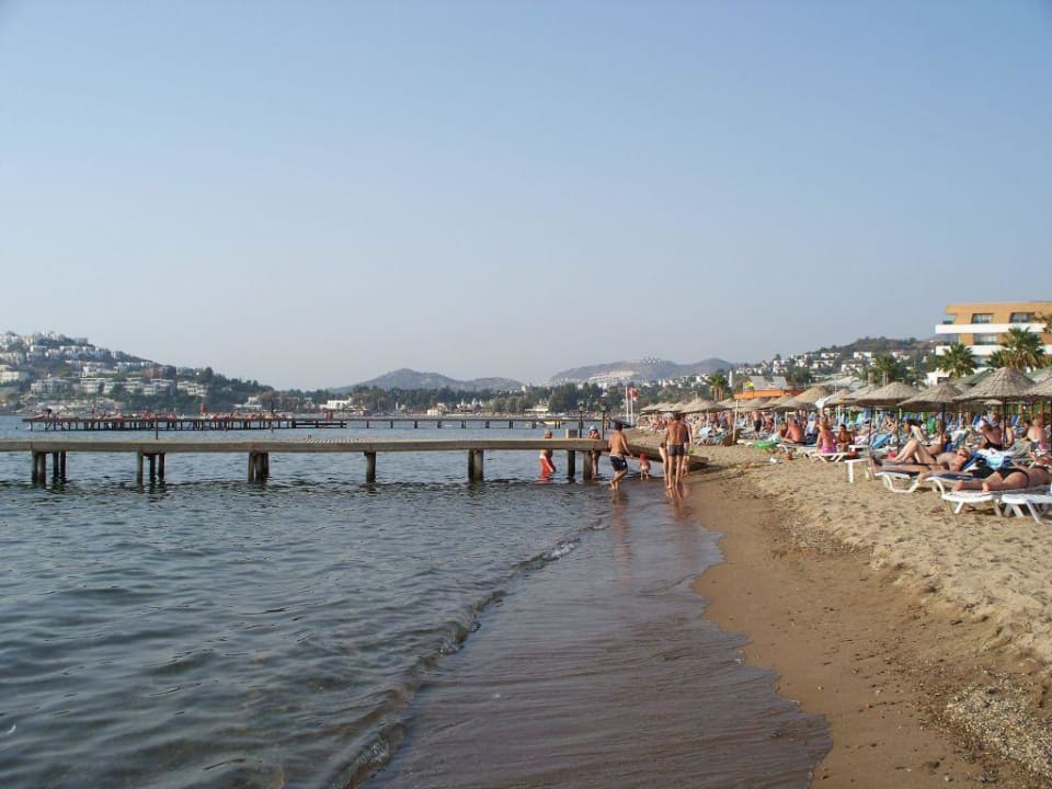 Strand Tiana Beach Resort