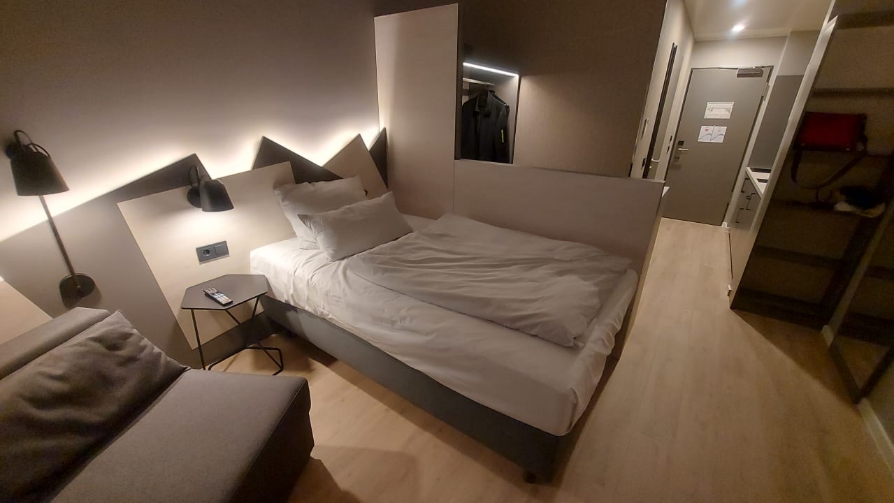 Zimmer acora Düsseldorf Living the City