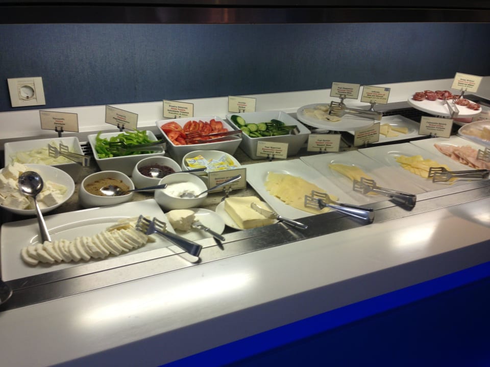 Frühstücksbuffet Lindos Blu, Luxury Hotel & Suites - Adults only