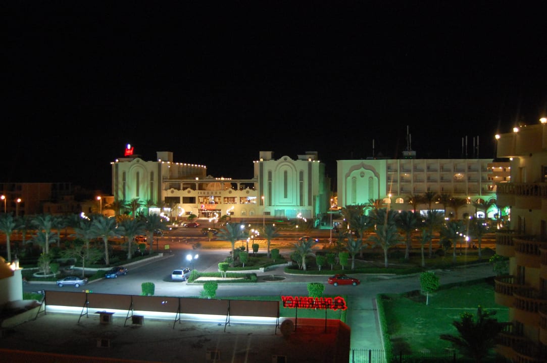 Hotel nocą Riviera Aqua Park Resort