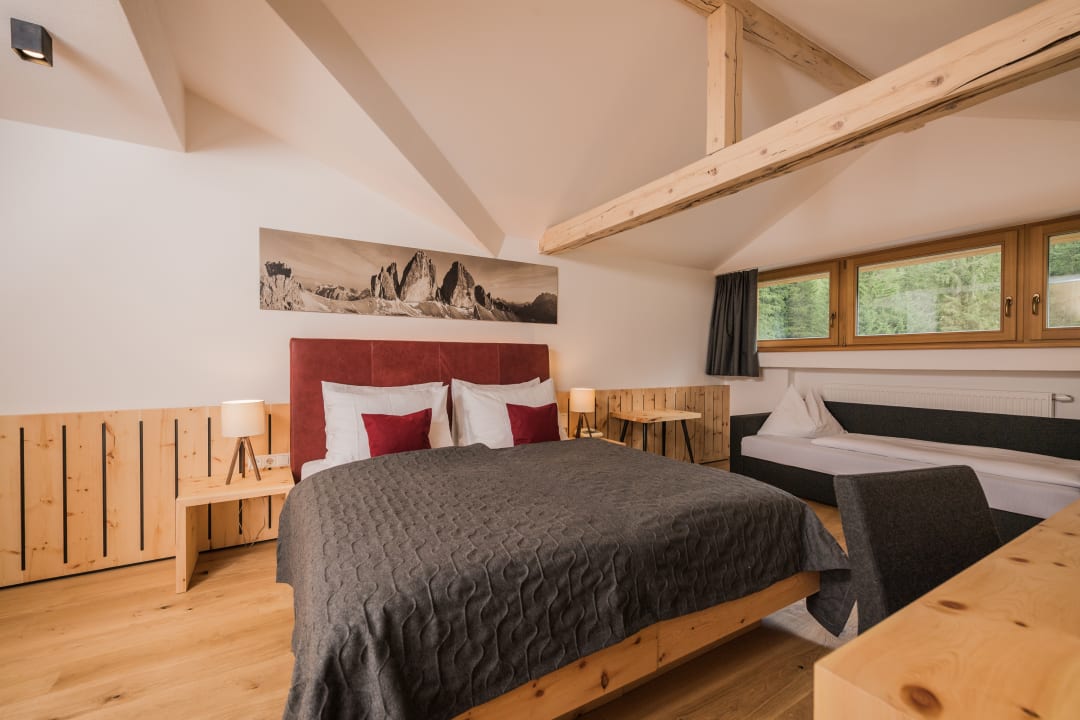 Zimmer Hotel Dolomitenhof & Chalet Alte Post