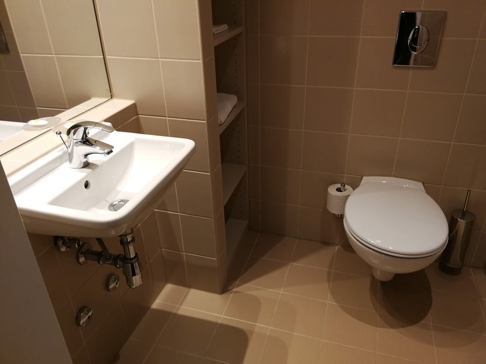 Zimmer Courtyard by Marriott Basel