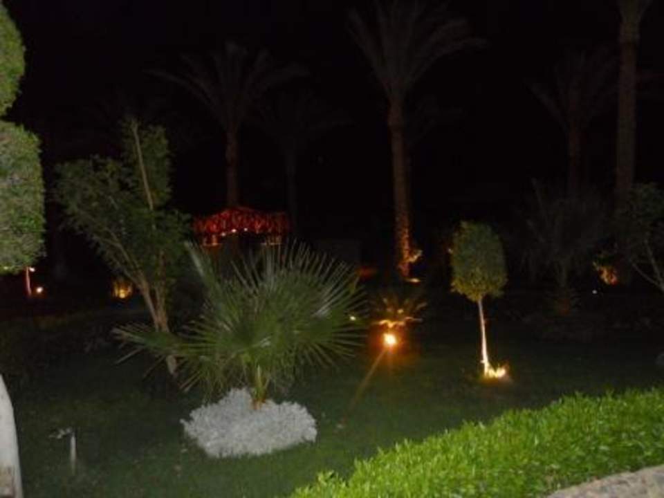 Grünanlage Riviera Aqua Park Resort