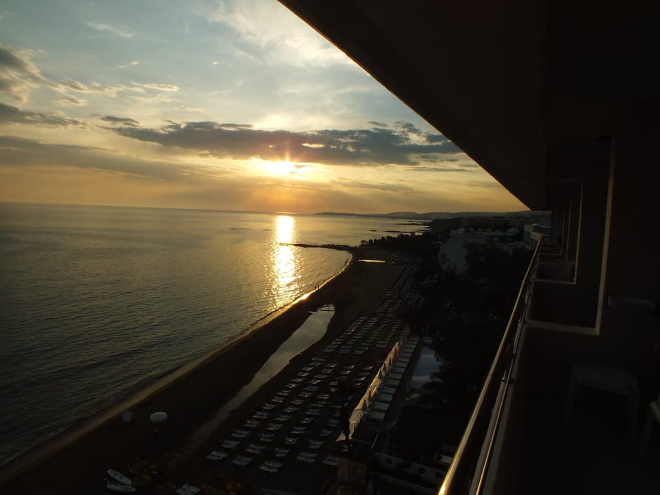 Вид из номера Rubi Hotel