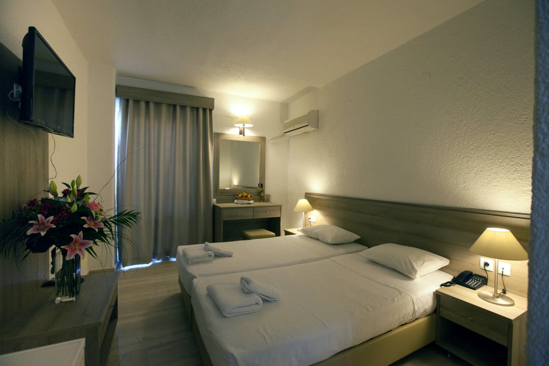 Zimmer Apollon Hotel