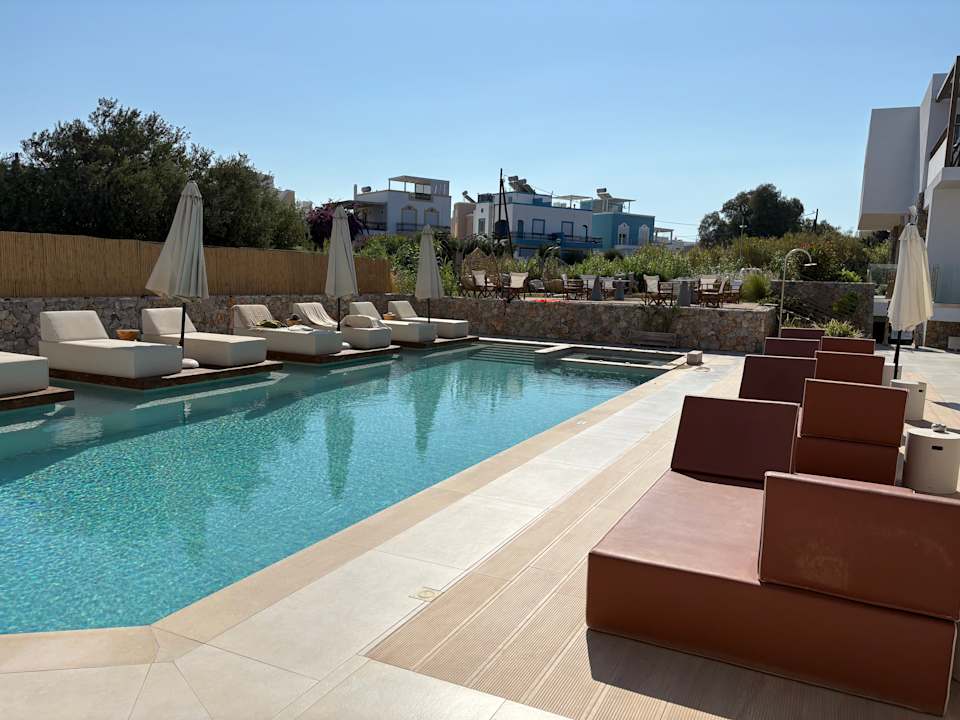 Pool Paralos Kyma Dunes