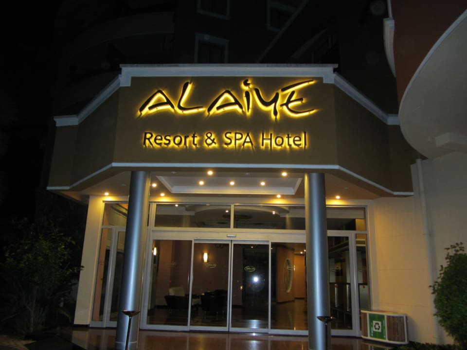 Eingang Block 7 Alaiye Resort & Spa