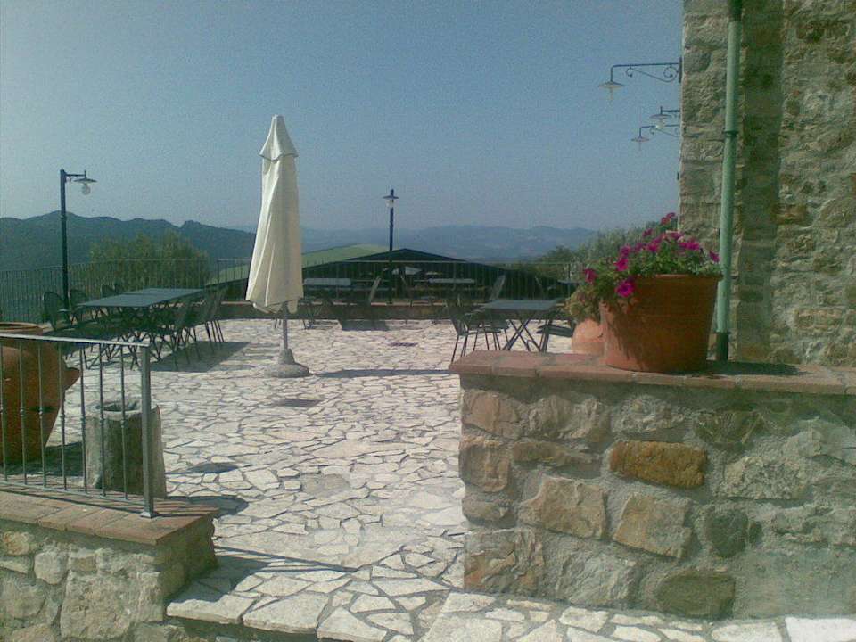 Aussenterrasse Restaurant Guado Al Sole Agriturismo Relais Guado al Sole