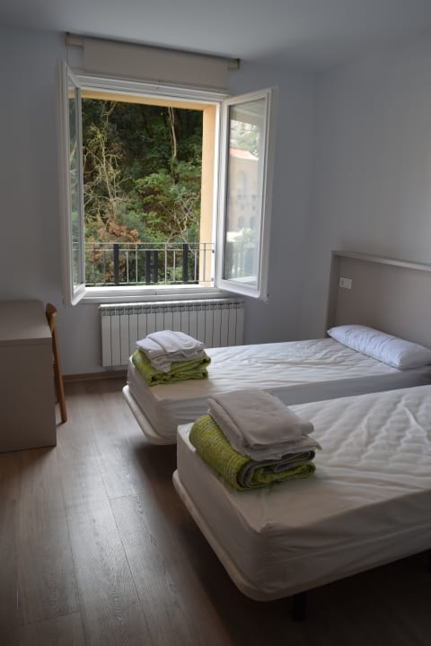 Zimmer Alberg Abat Oliba