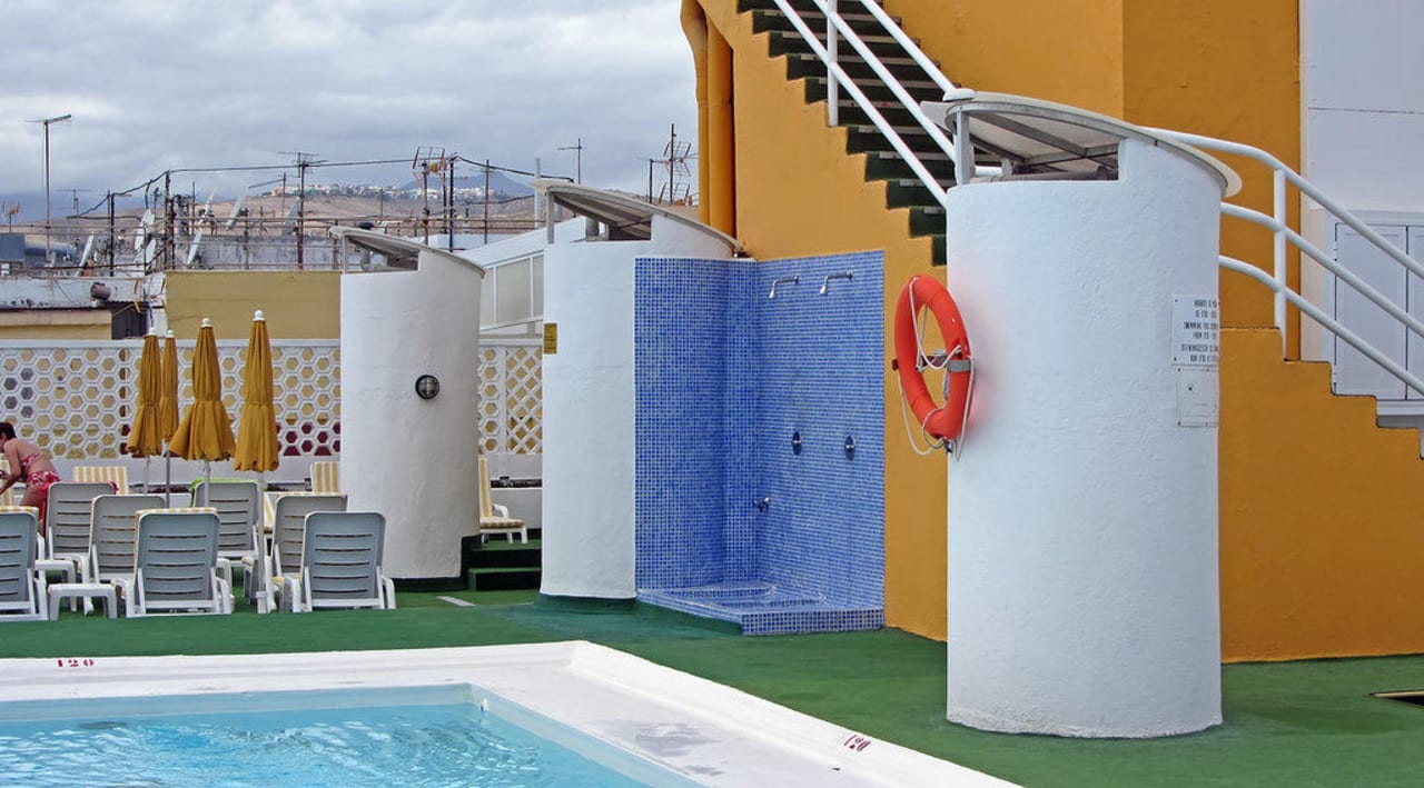 Dach-Pool-Anlage Bull Astoria