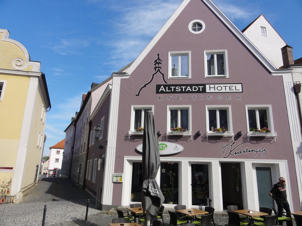 Stadtplatz Abensberg Altstadthotel Kneitinger