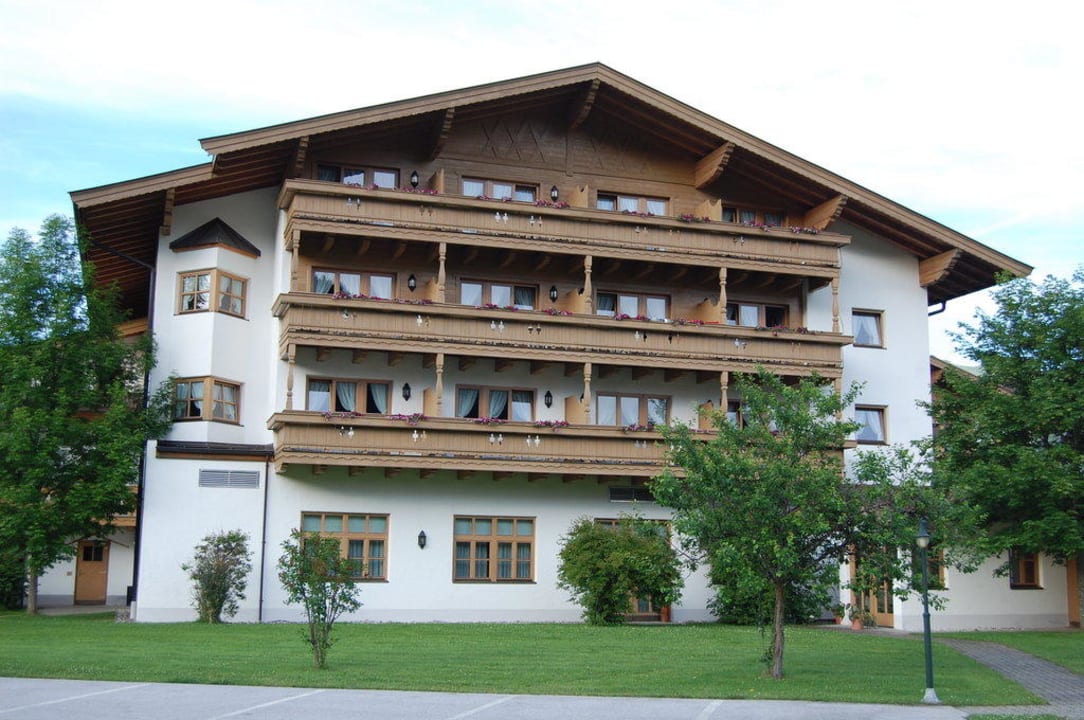 Blick von der Rückseite Lisi Family Hotel Reith bei Kitzbühel