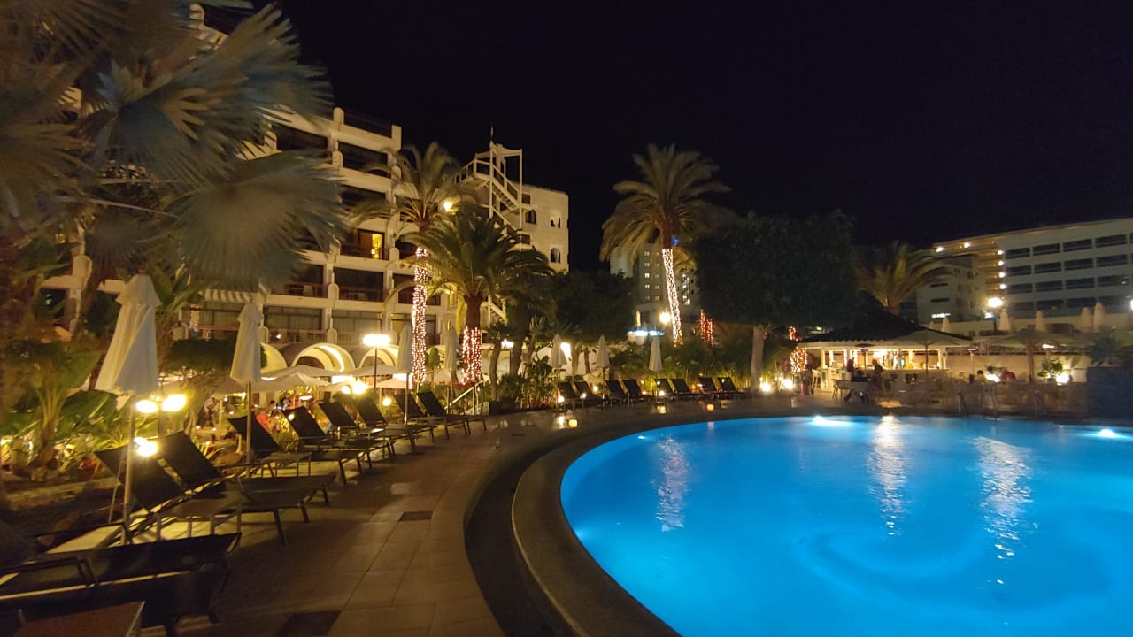 Pool Seaside Hotel Sandy Beach