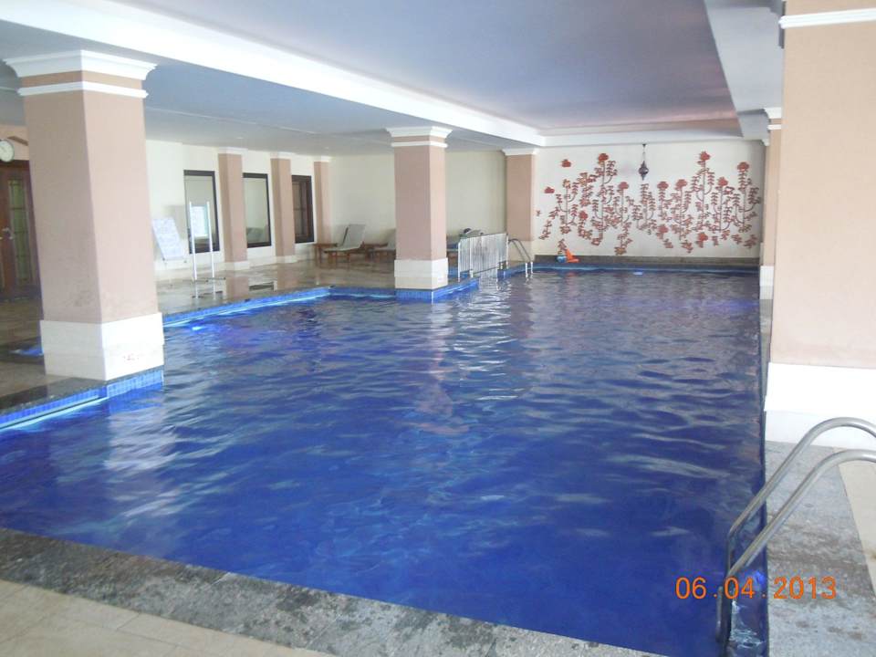 Innenpool Sealife Buket Resort & Beach