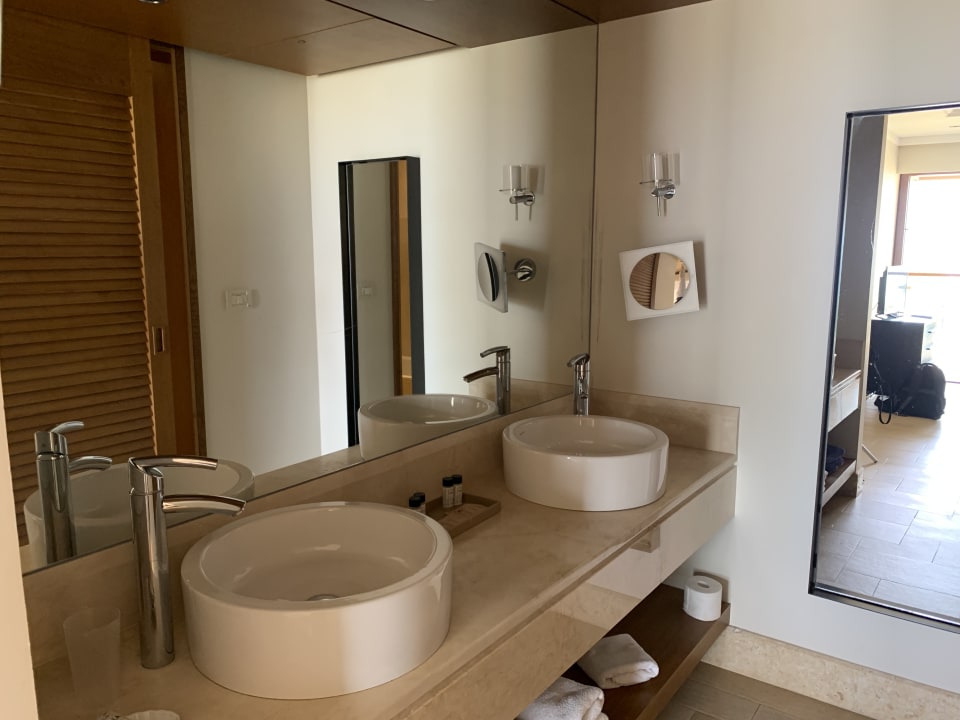 Zimmer Kernos Beach Hotel & Bungalows