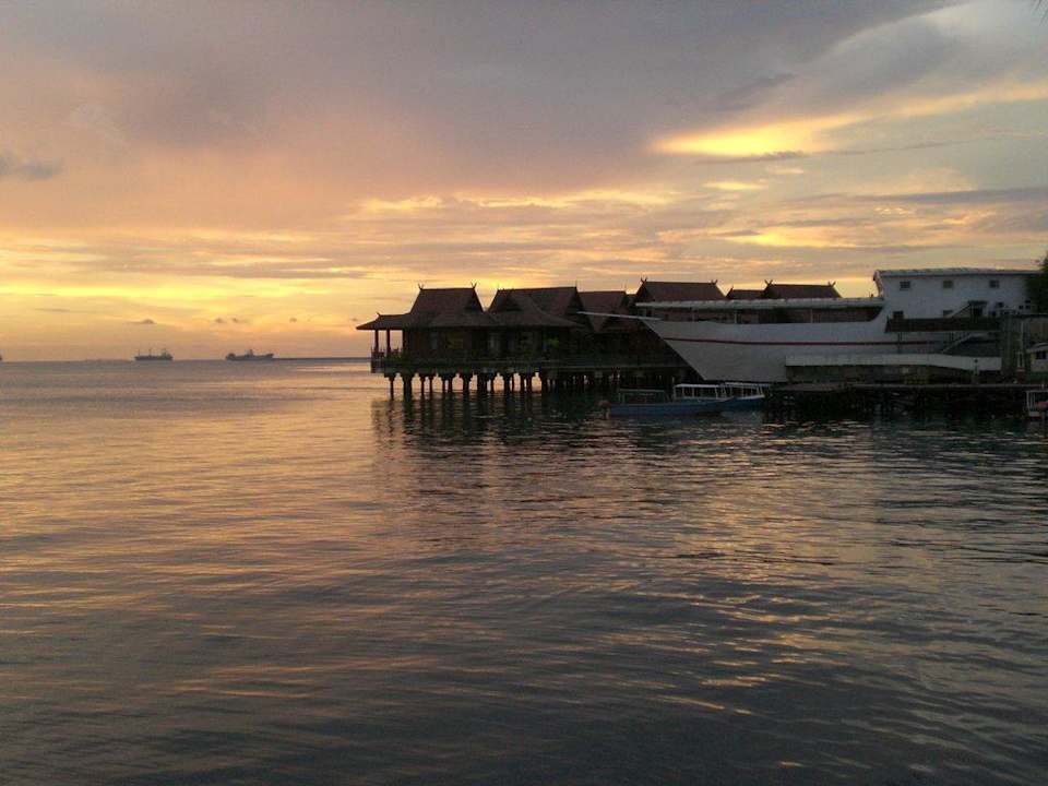 Blick vom Hotel Richtung Meer Hotel Makassar Golden