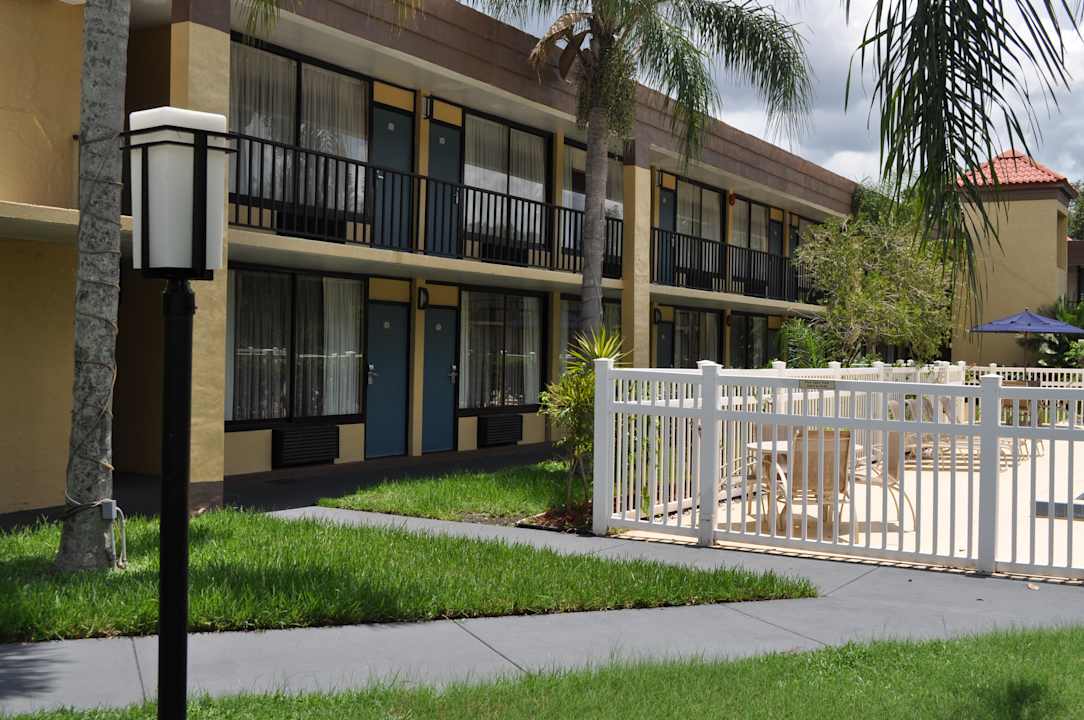 "Außenansicht" Best Western Hotel Cocoa Inn (Cocoa) • HolidayCheck