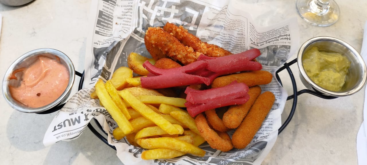 Gastro Acanthus Cennet Barut Collection