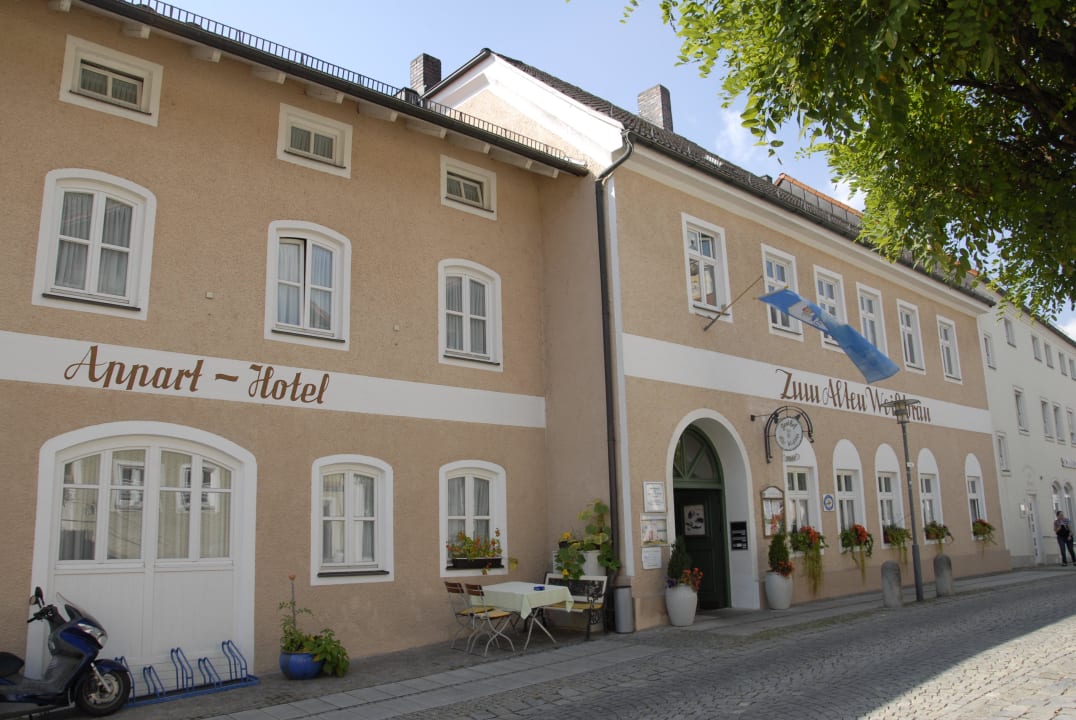 Hoteleingang in der Alten Hofmark Hotel Alter Weißbräu