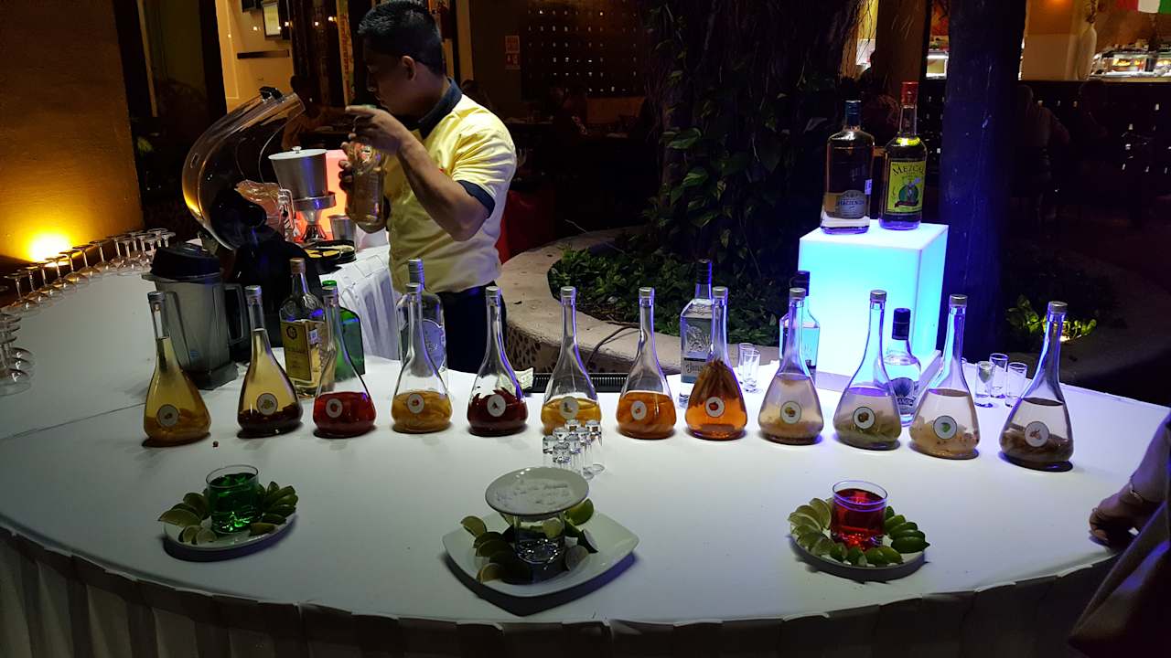 Restaurant Viva Azteca by Wyndham - All Inclusive Resort