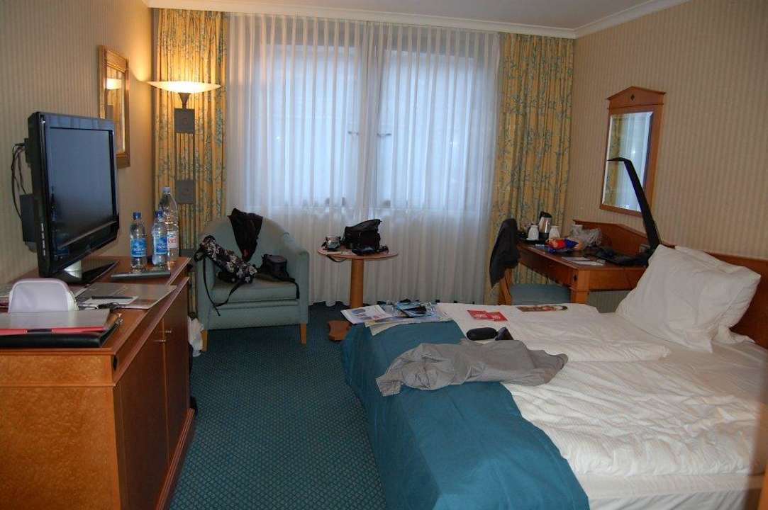 Unser Zimmer 2029 Hilton Berlin