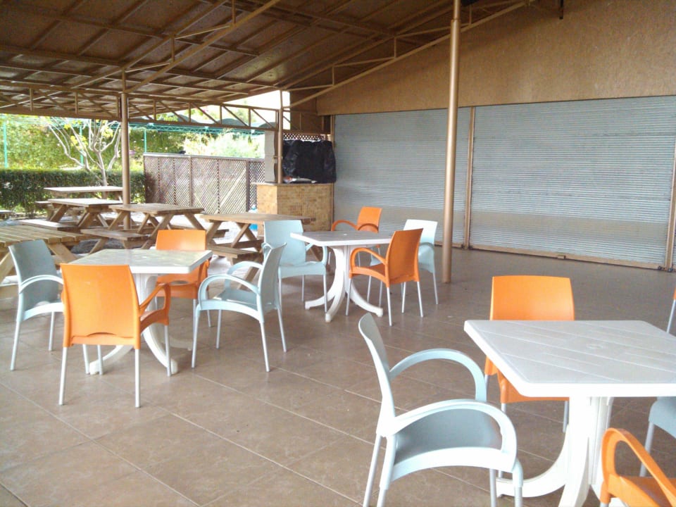 Strandbar Nov. geschlossen  Solivia Hotel