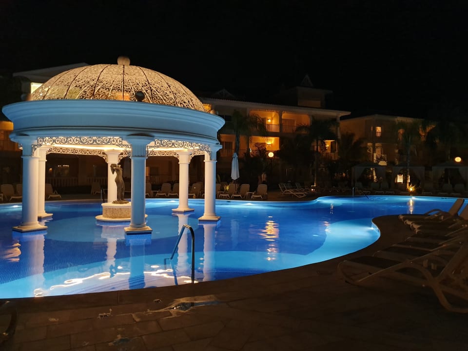 Pool Bahia Principe Luxury Bouganville