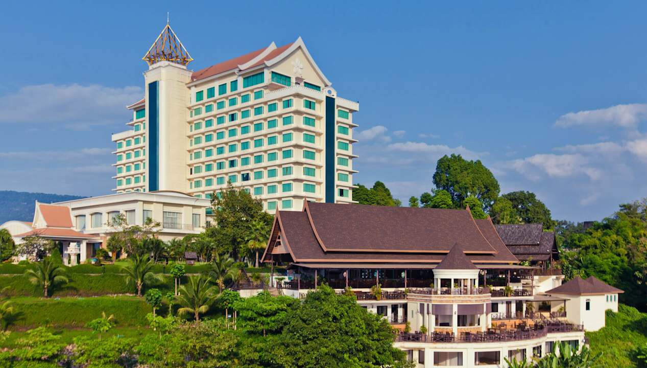 Außenansicht Champasak Grand Hotel