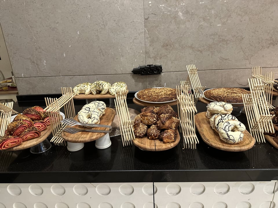 Gastro Well Palace Side