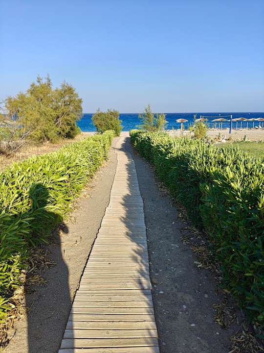 Strand Asterias Beach Resort