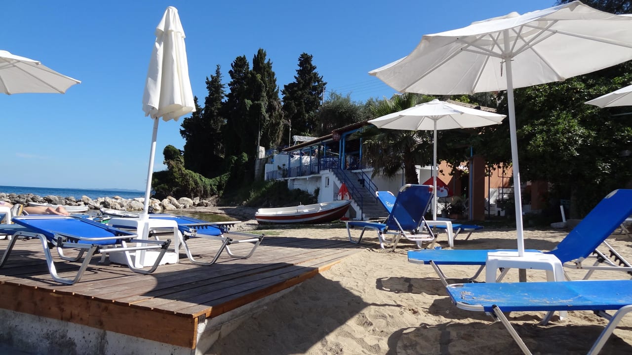 Beach of hotel Aeolos Beach Resort